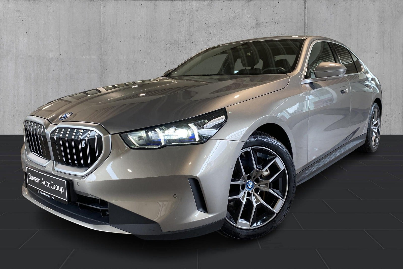 BMW i5 eDrive40 Sport Line