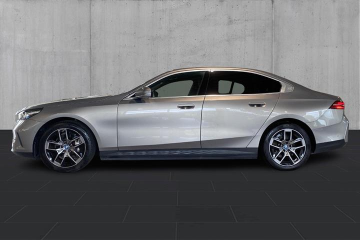 undefined BMW i5 fra 2024