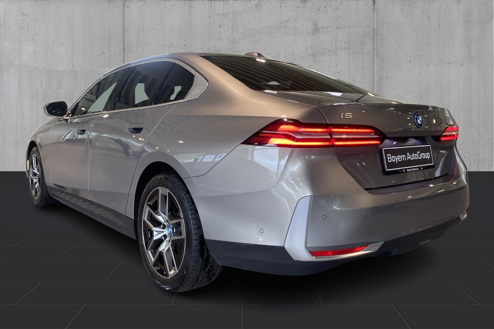undefined BMW i5 fra 2024