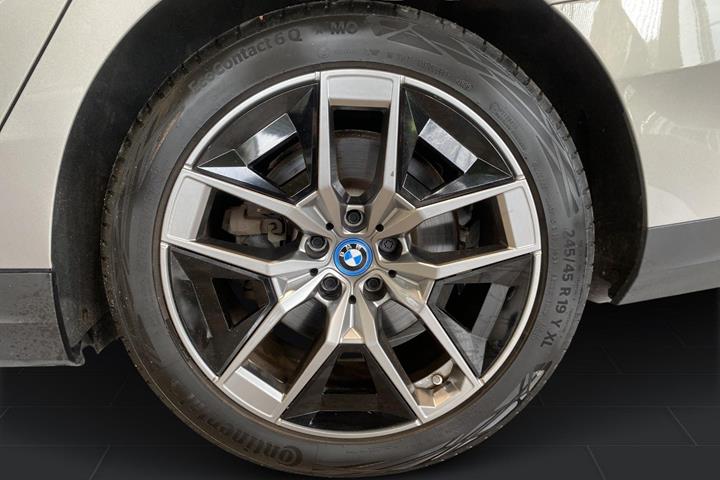 undefined BMW i5 fra 2024