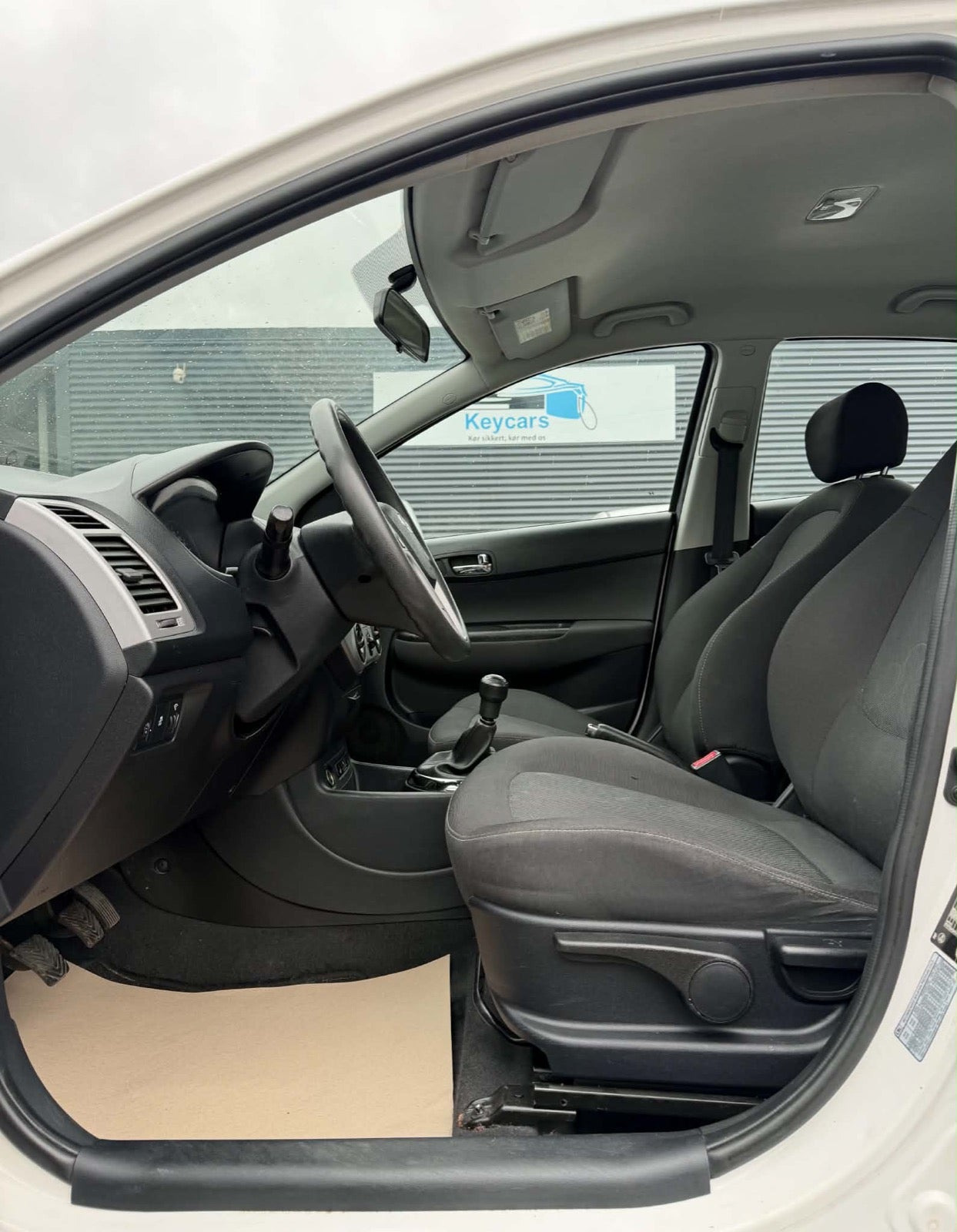 Hvid Hyundai i20 fra 2012