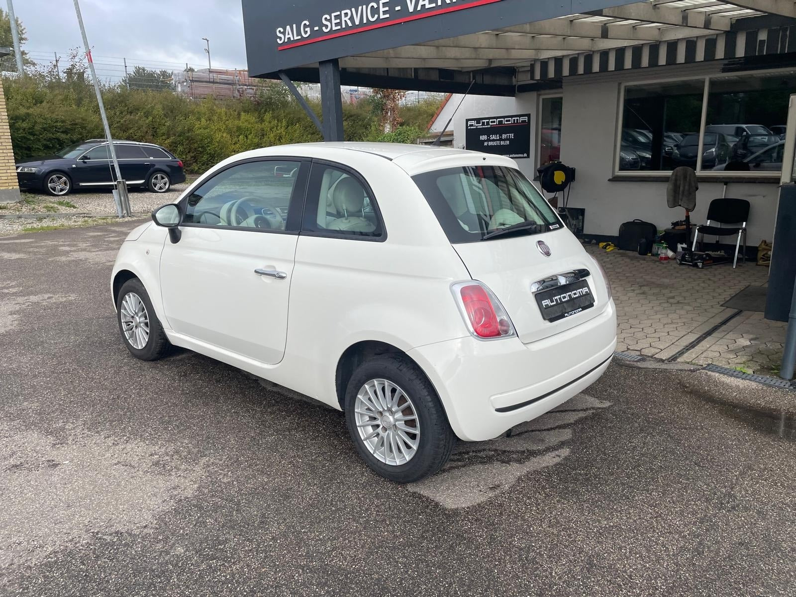 Hvid Fiat 500 fra 2008