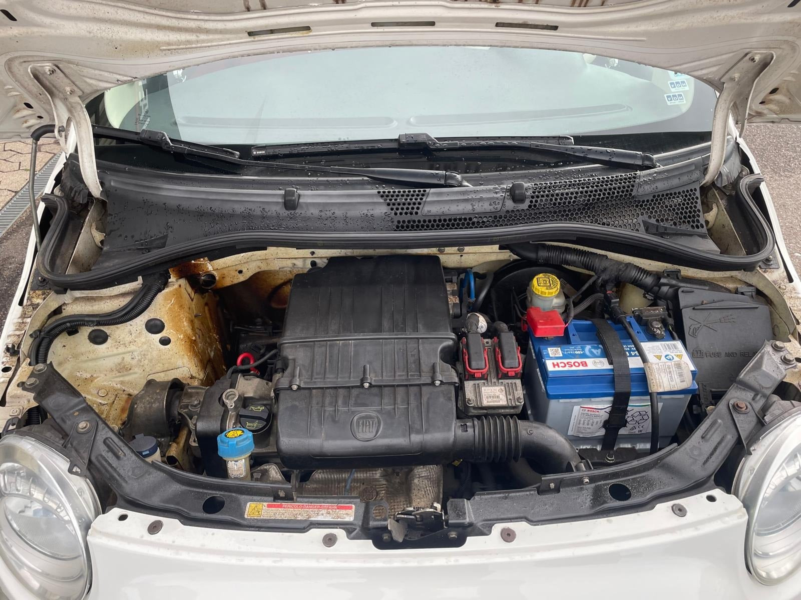 Hvid Fiat 500 fra 2008