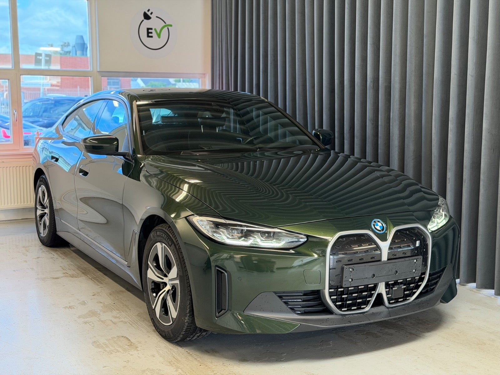 BMW i4 eDrive40