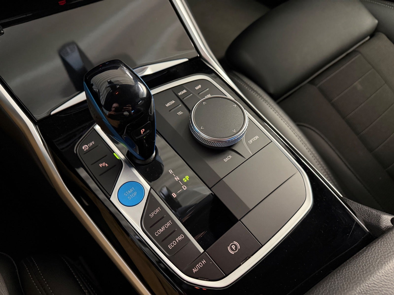 Grøn BMW i4 fra 2022