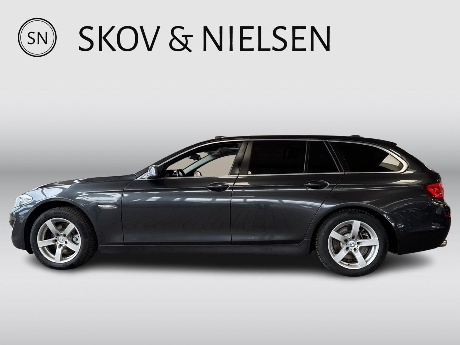 Sort BMW 520d fra 2011