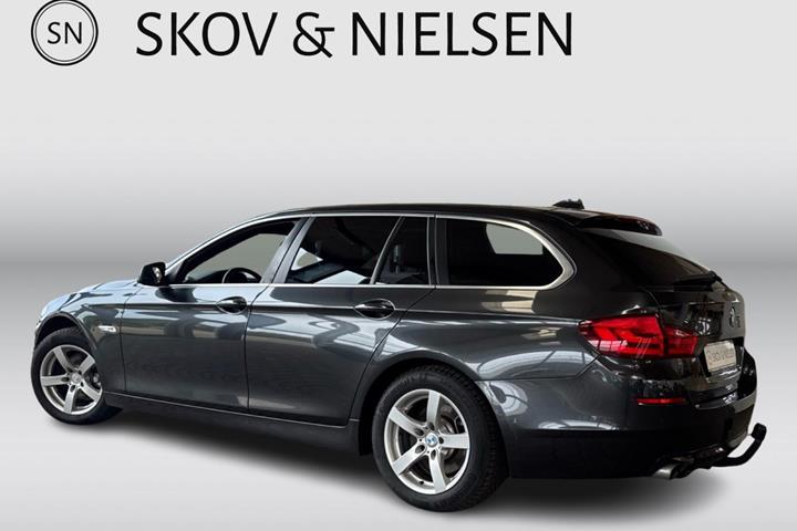 Sort BMW 520d fra 2011