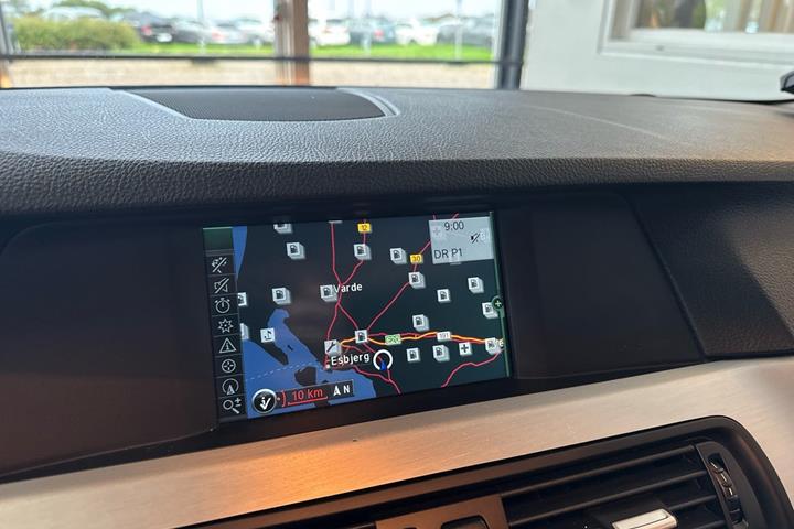 Sort BMW 520d fra 2011