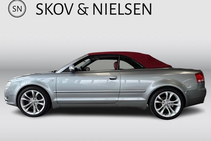 Grå Audi A4 fra 2007