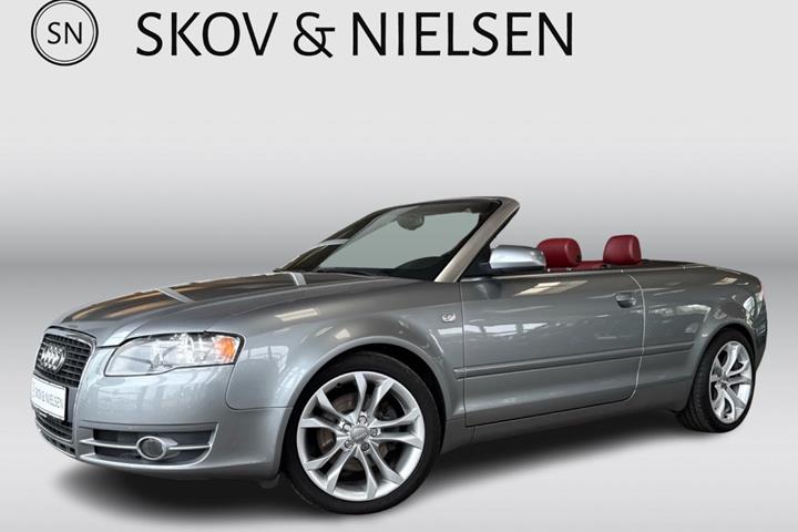 Grå Audi A4 fra 2007