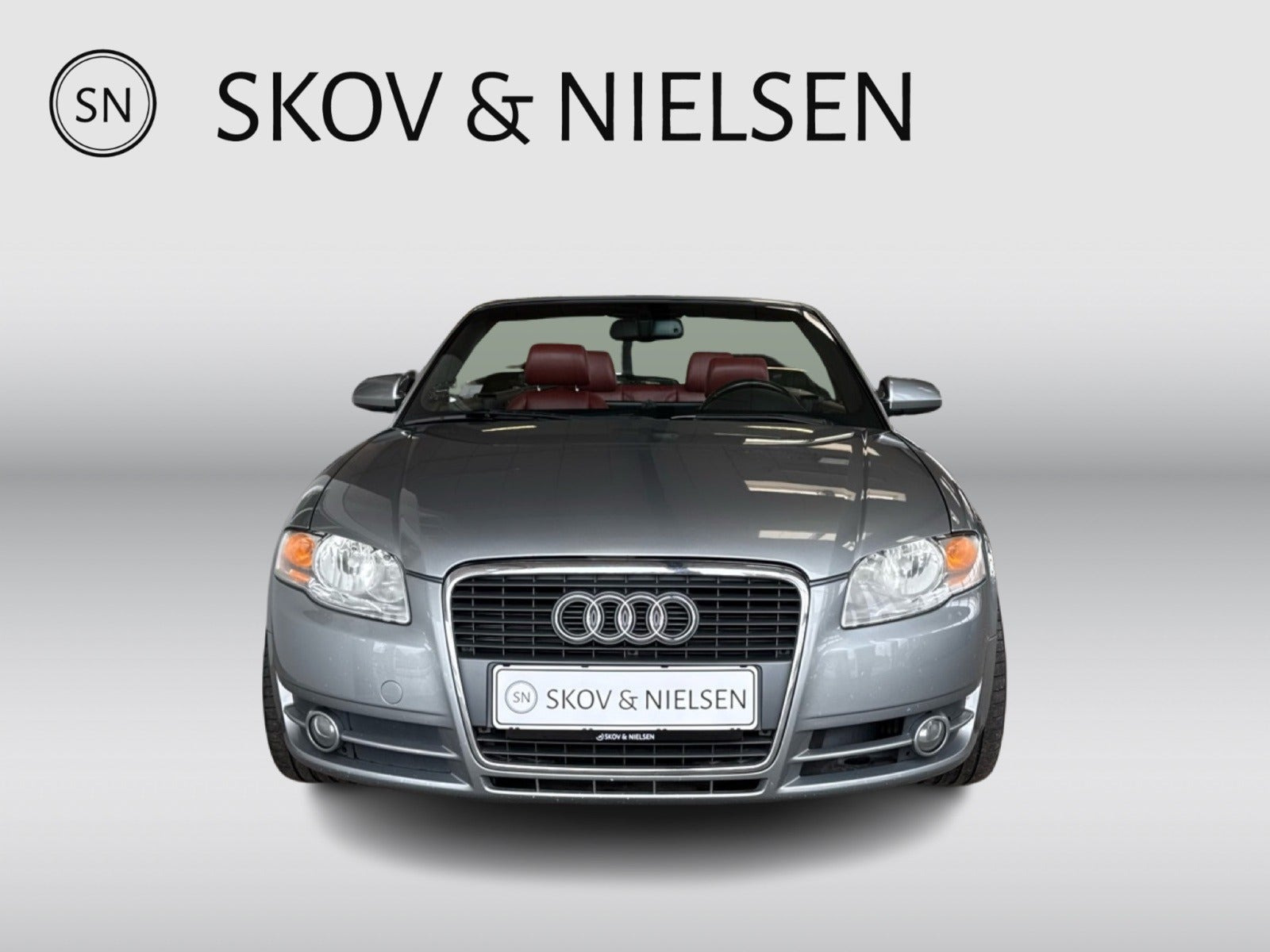Grå Audi A4 fra 2007