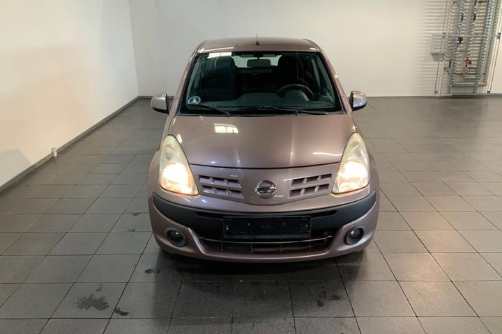 Gul Nissan Pixo fra 2010