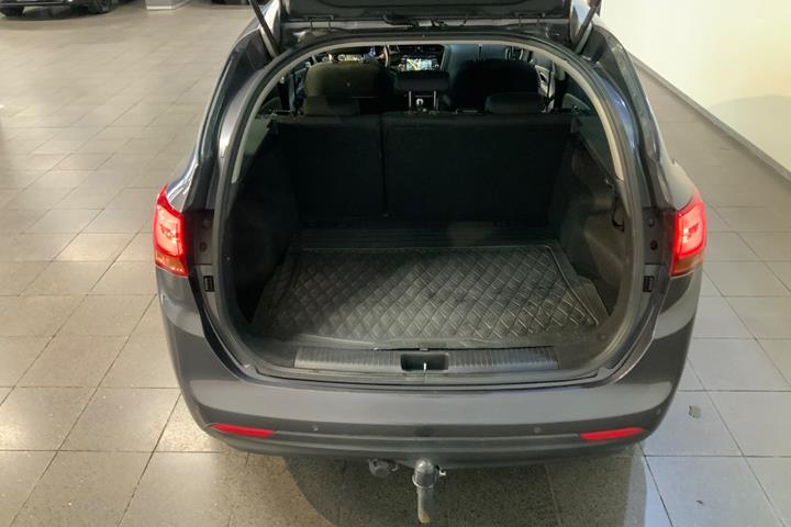 Grå Kia Ceed fra 2015