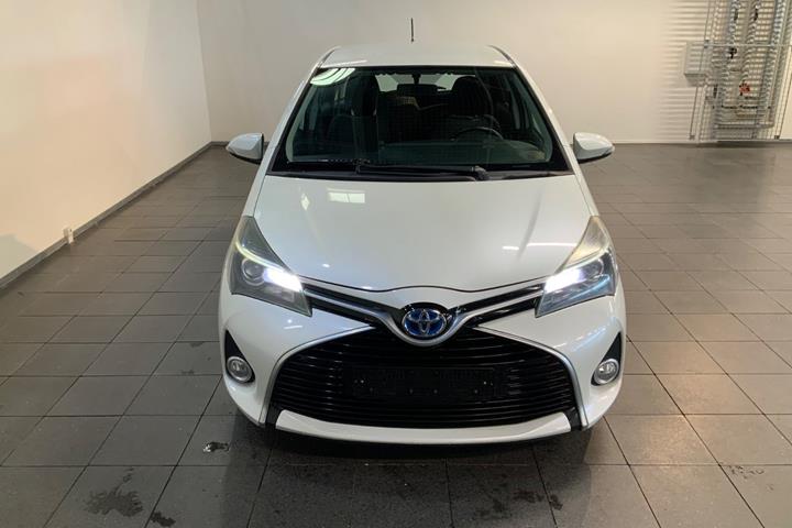 Hvid Toyota Yaris fra 2014