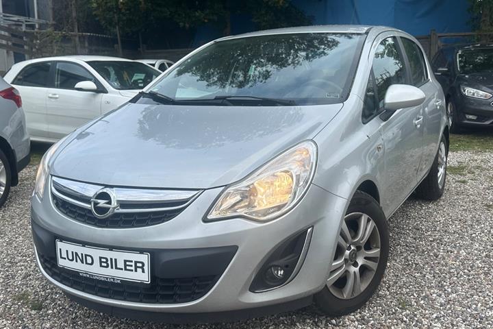 undefined Opel Corsa fra 2014 set udefra
