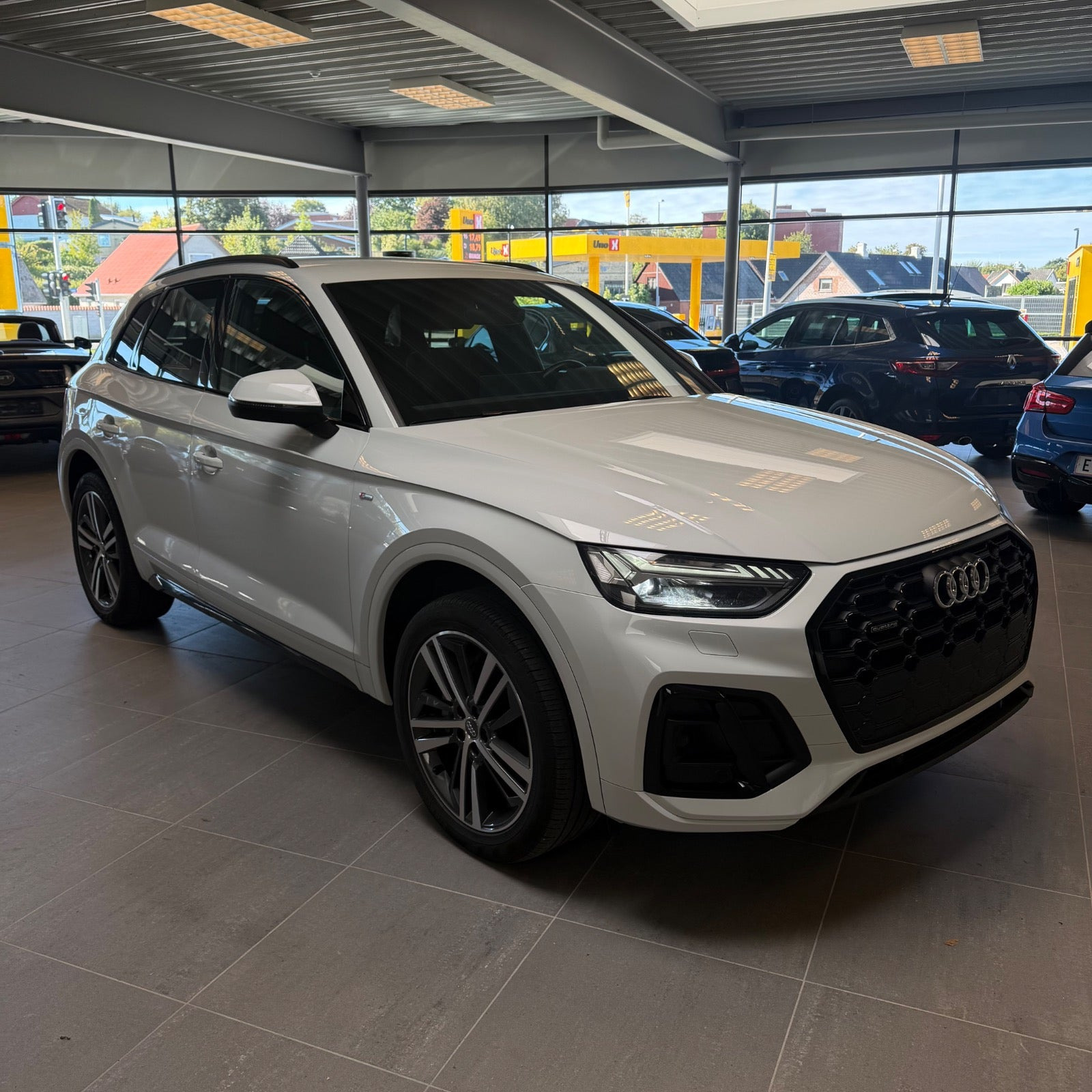 Hvid Audi Q5 fra 2021