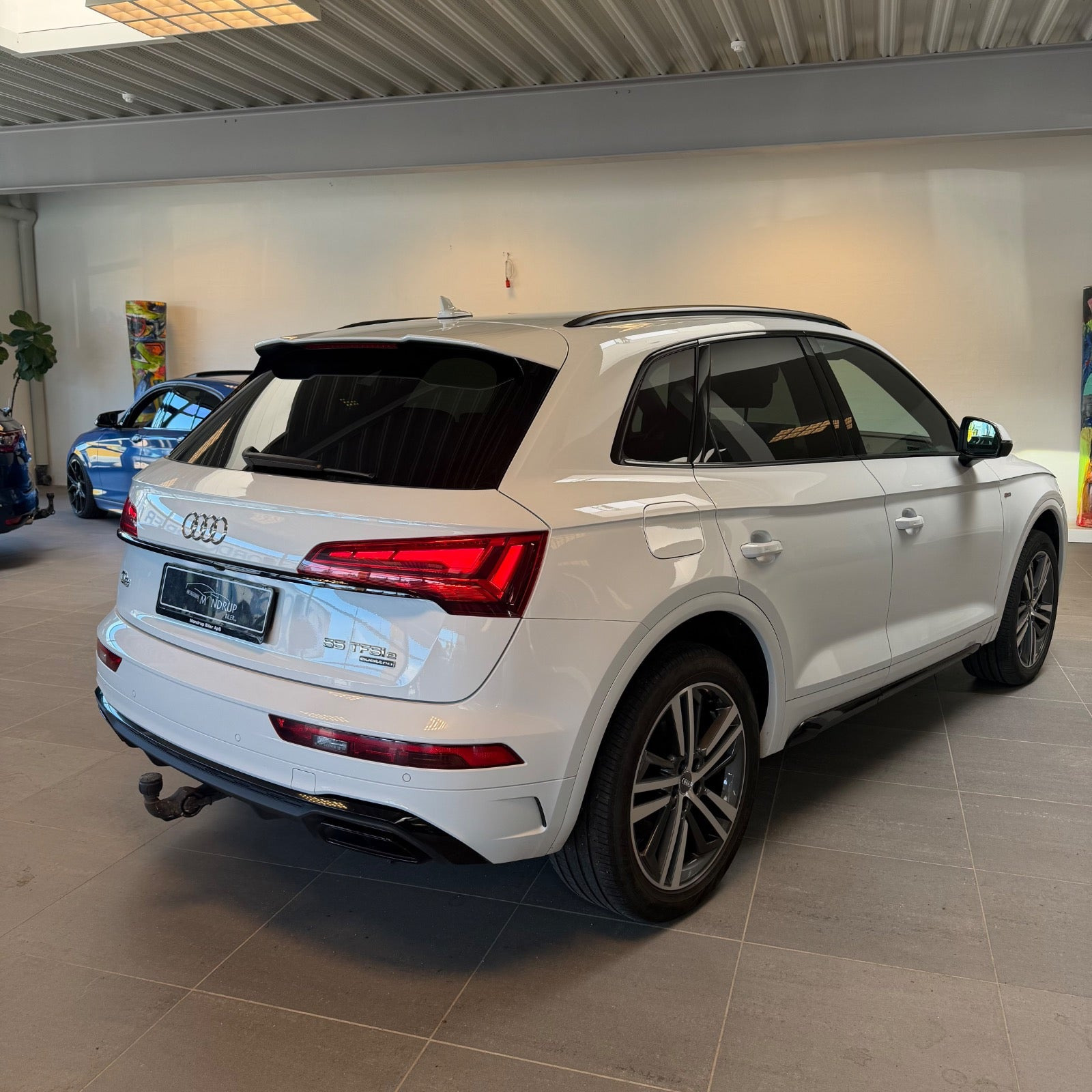 Hvid Audi Q5 fra 2021