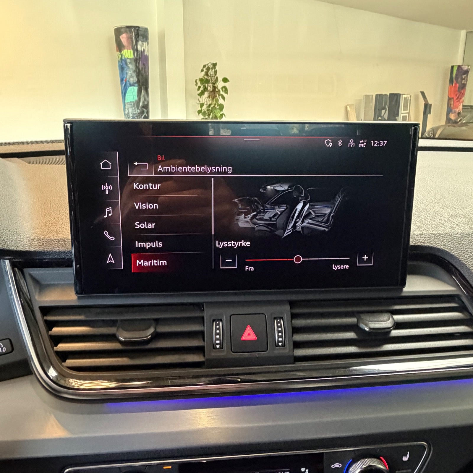 Hvid Audi Q5 fra 2021