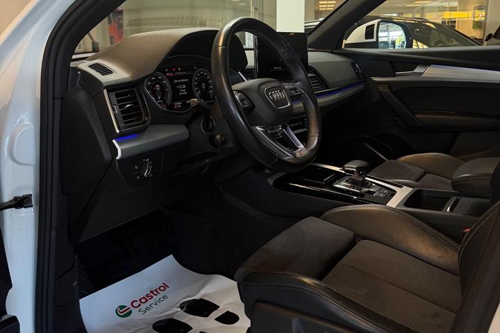 Hvid Audi Q5 fra 2021