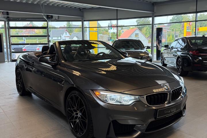 Grå BMW M4 fra 2015