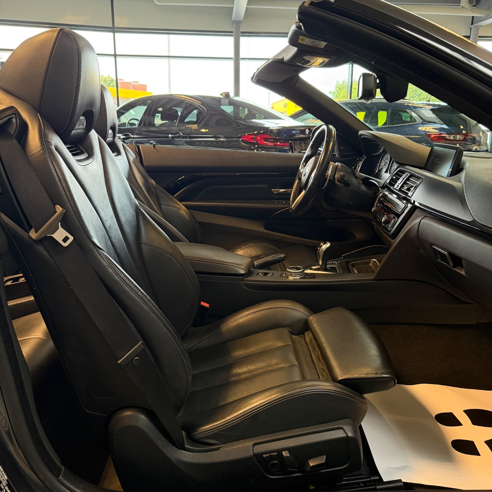 Grå BMW M4 fra 2015