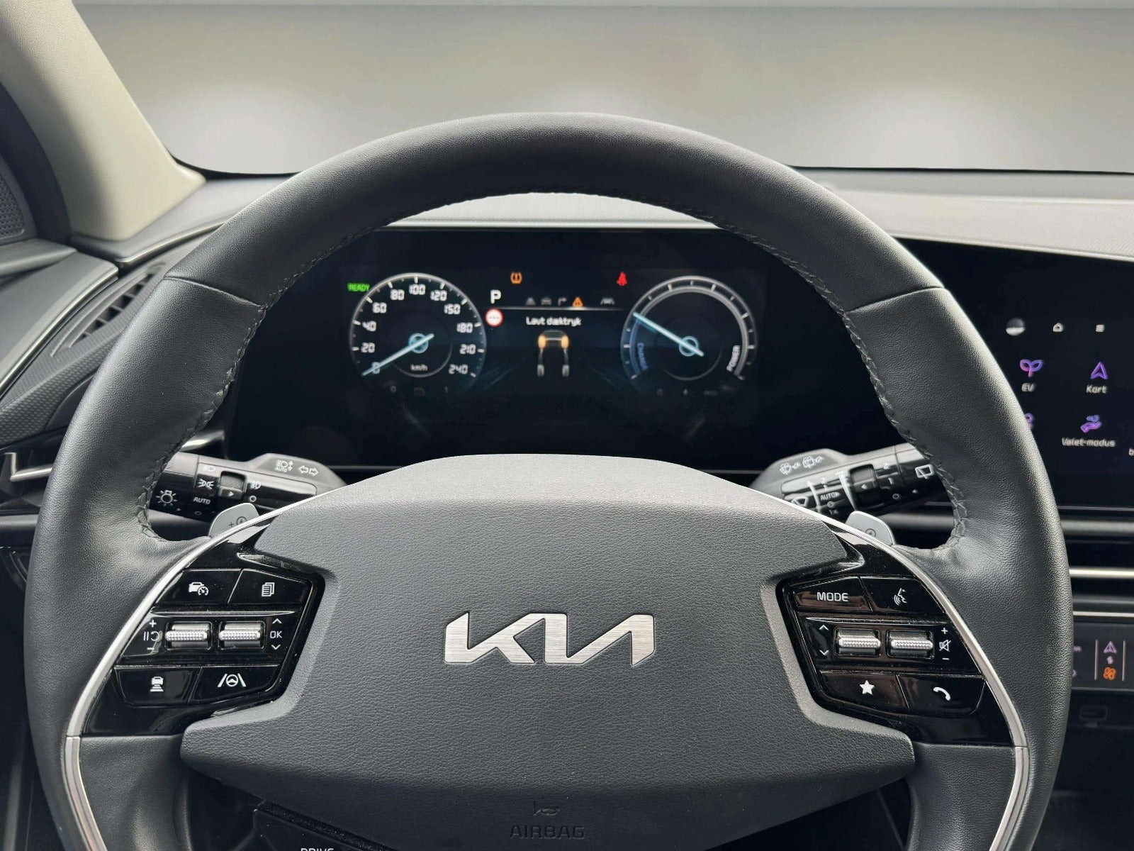 Grøn Kia Niro fra 2024