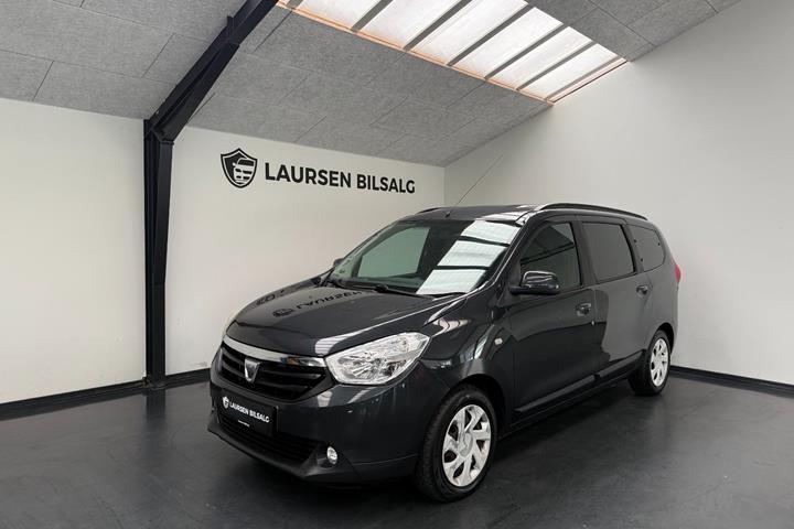 Grå Dacia Lodgy fra 2014