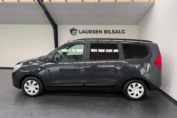 Grå Dacia Lodgy fra 2014