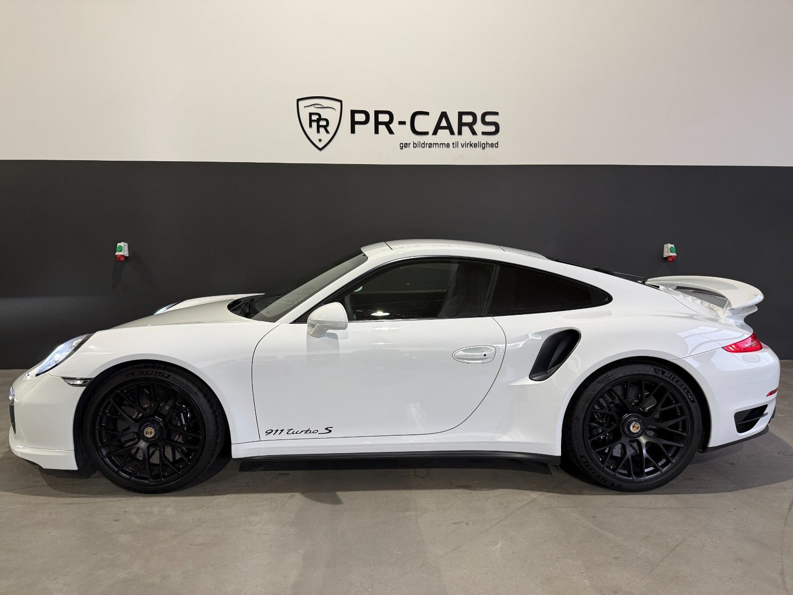 Porsche 911 Turbo S 3,8 Coupé PDK