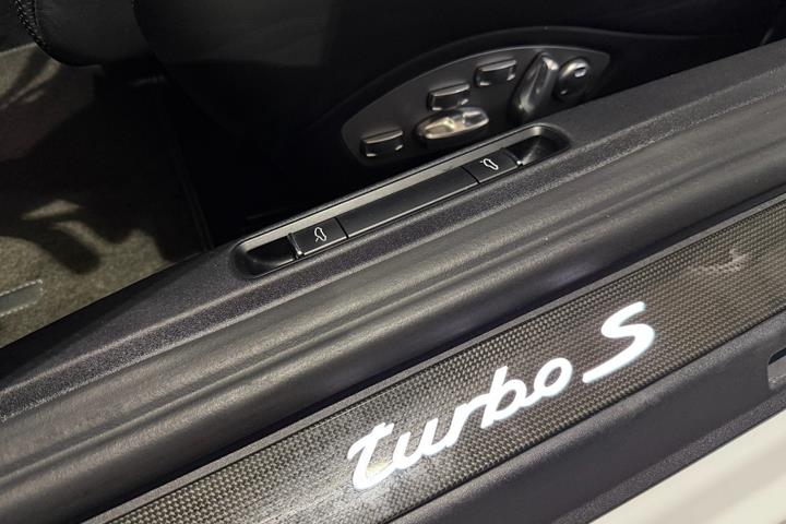 undefined Porsche 911 Turbo S fra 2013