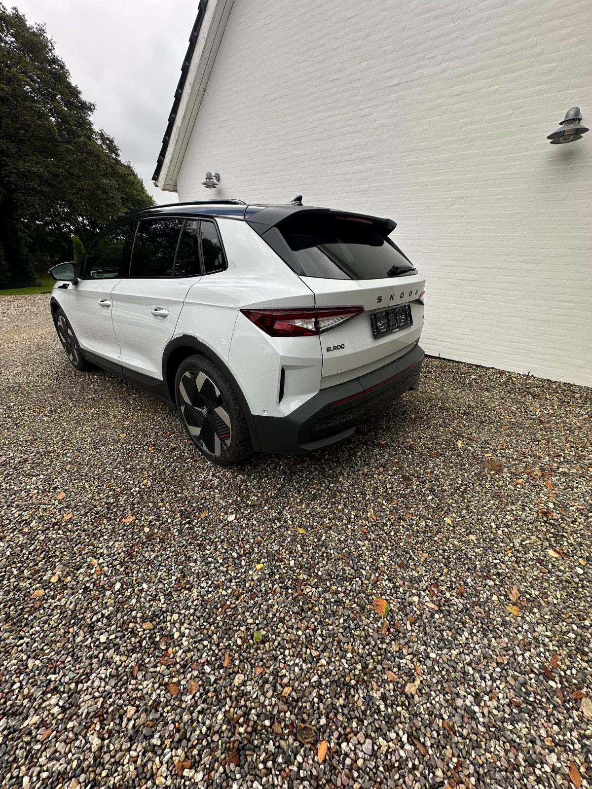 Hvid Skoda Elroq fra 2026