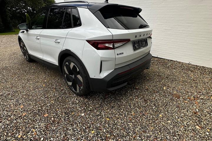 Hvid Skoda Elroq fra 2026