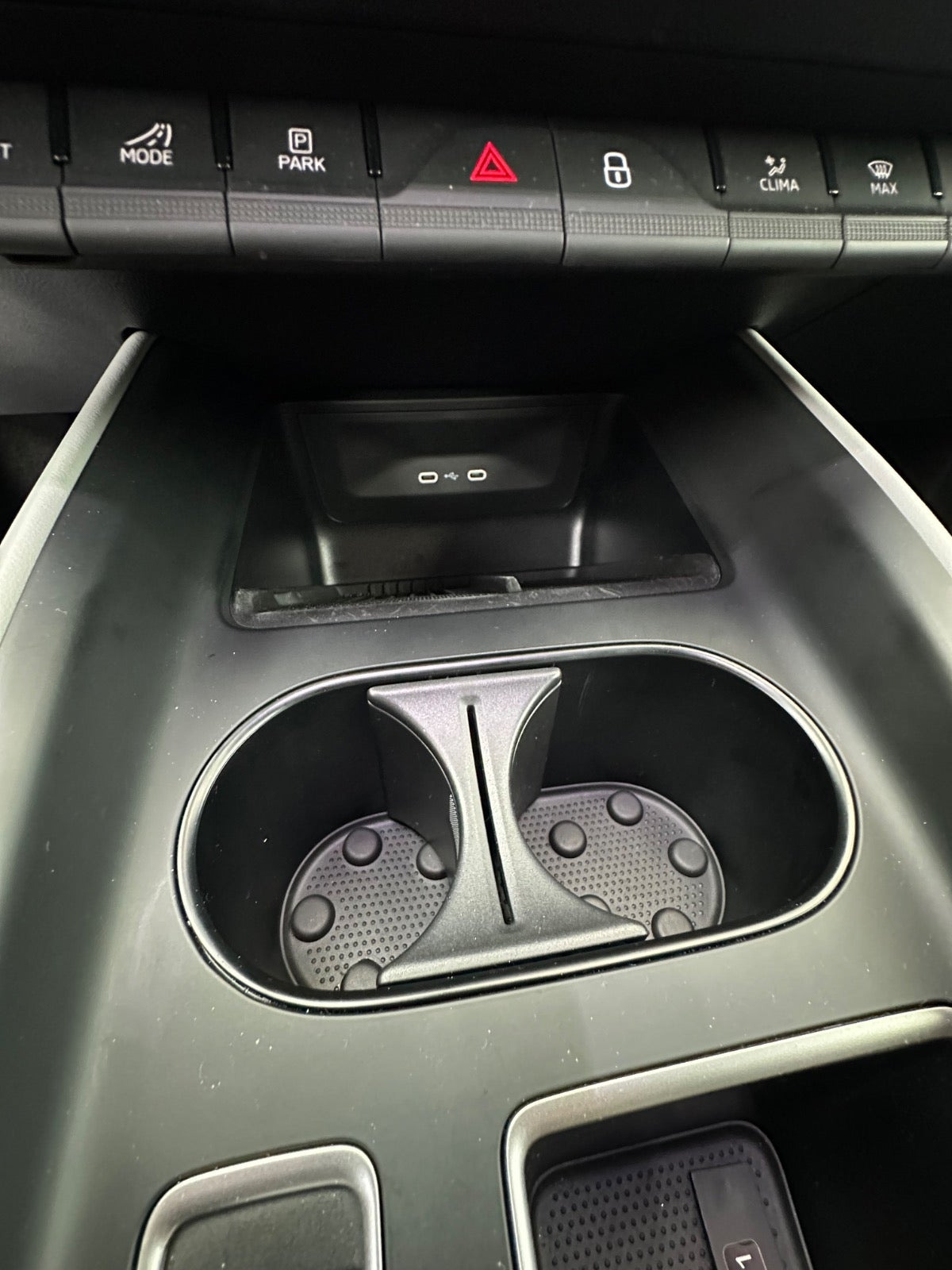 Hvid Skoda Elroq fra 2026