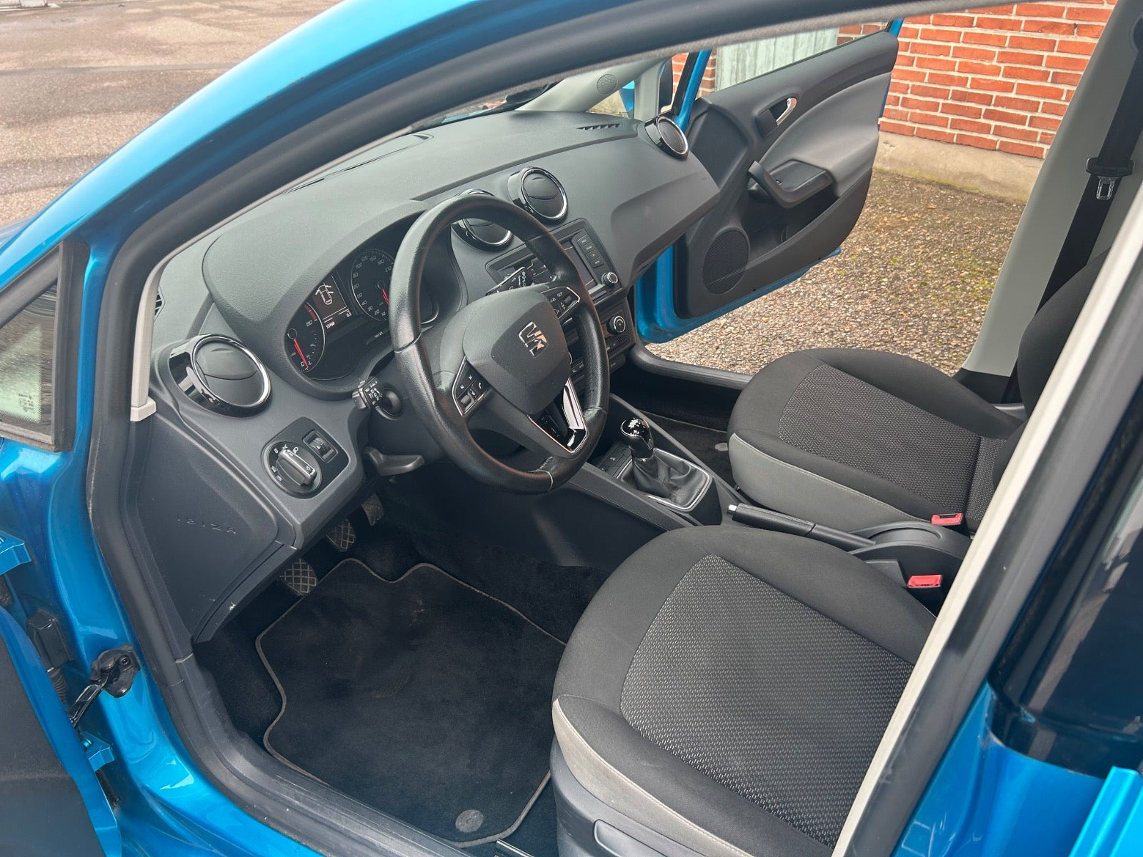 Blå Seat Ibiza fra 2016