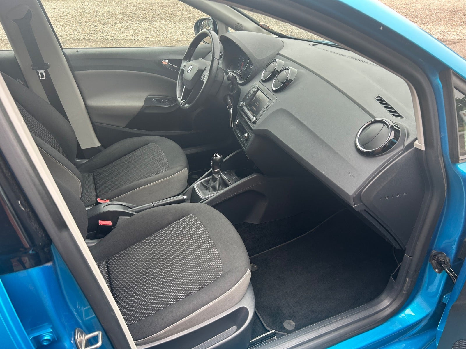 Blå Seat Ibiza fra 2016