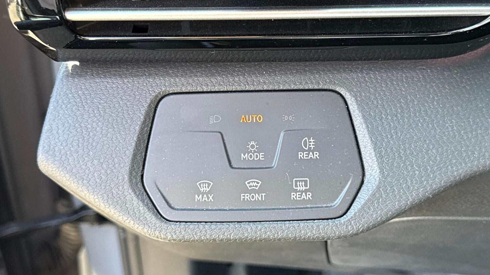Grå VW ID.4 fra 2023