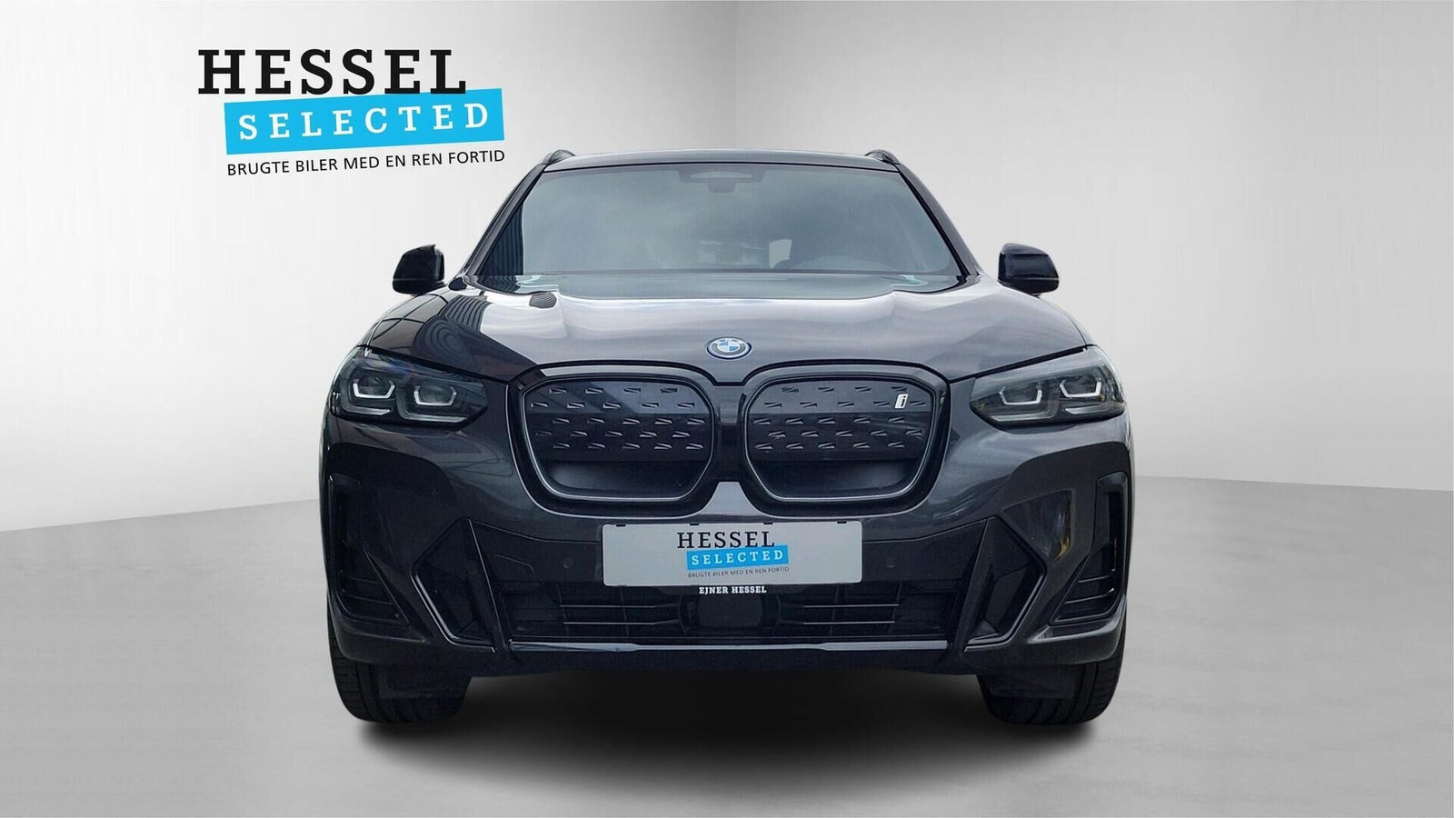 Grå BMW iX3 fra 2023