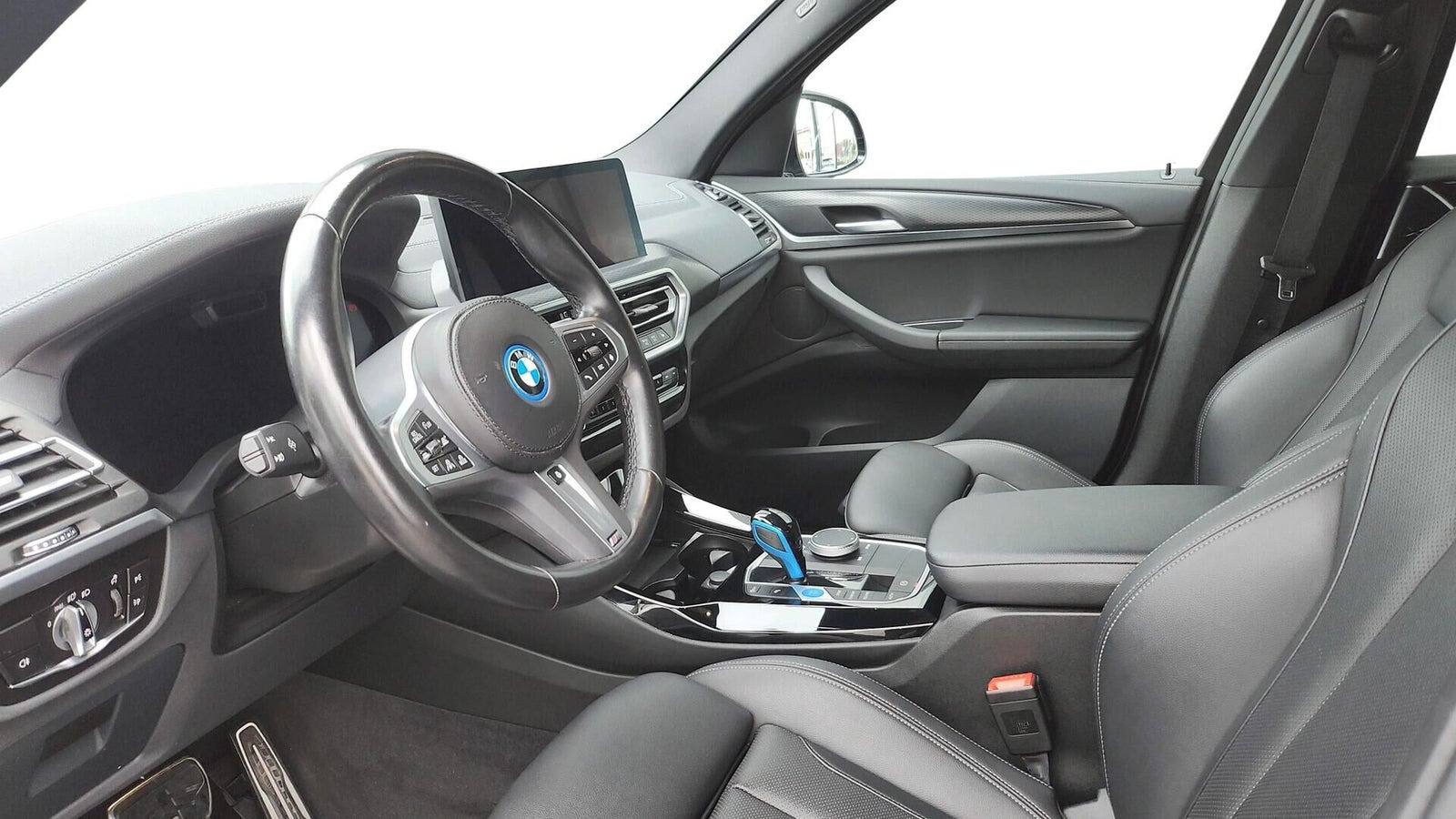 Grå BMW iX3 fra 2023