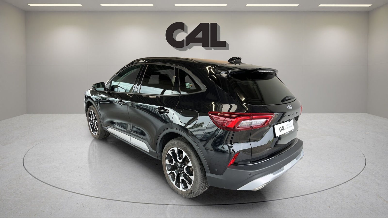 Sort Ford Kuga fra 2024