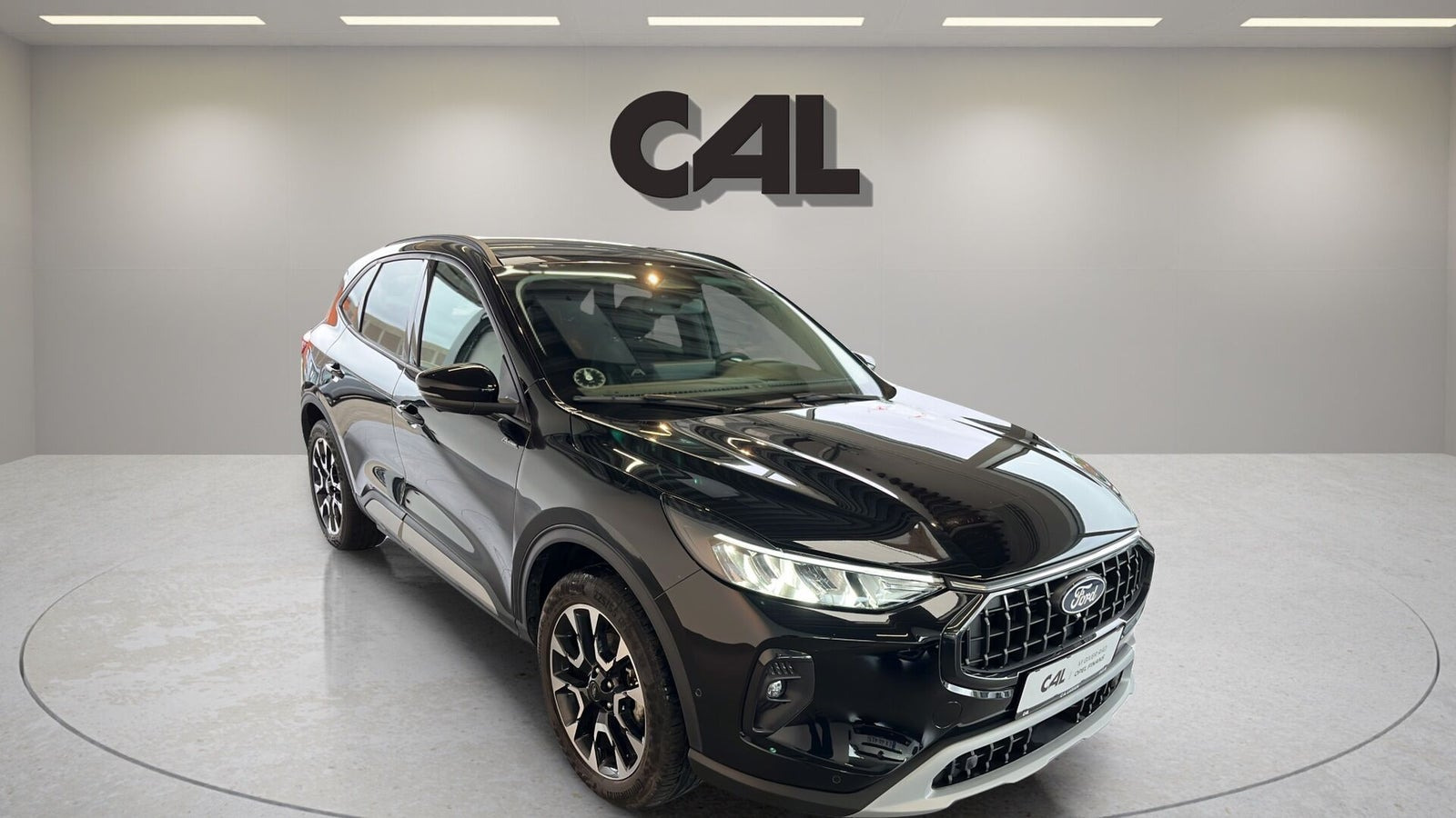 Sort Ford Kuga fra 2024