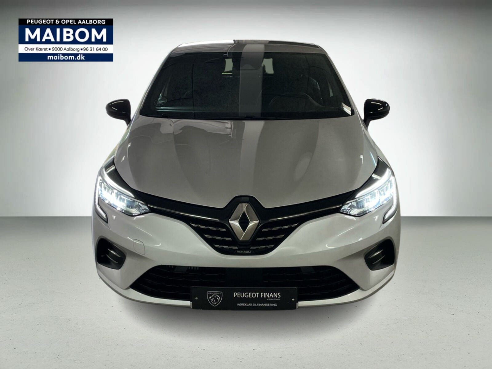 Sølv Renault Clio V fra 2023