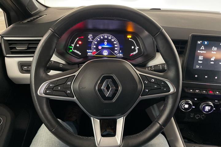 Sølv Renault Clio V fra 2023