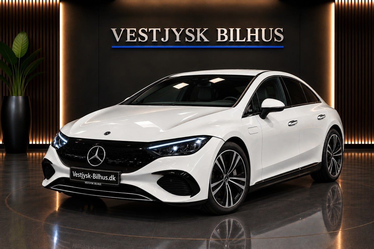 Mercedes EQE350 Electric Art