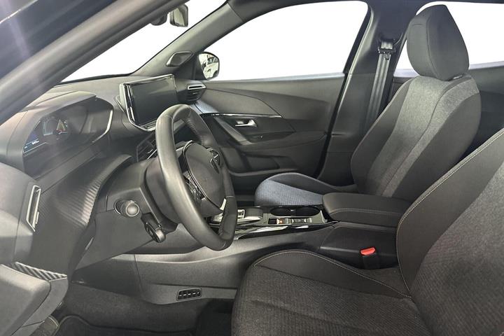 Sort Peugeot e-2008 fra 2025