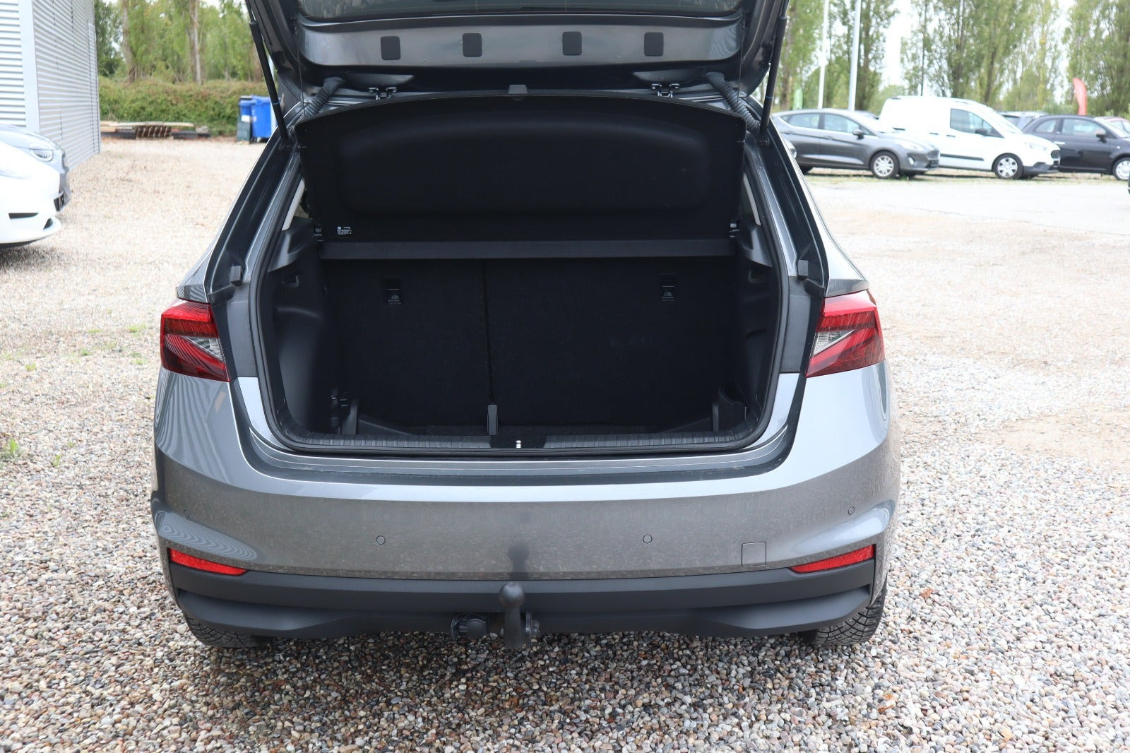 Grå Skoda Fabia fra 2023