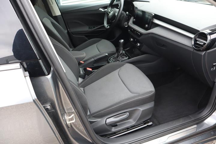 Grå Skoda Fabia fra 2023