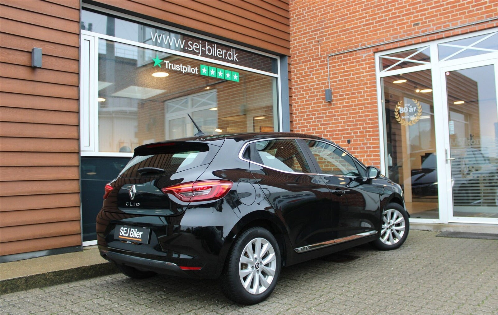 Sort Renault Clio V fra 2021