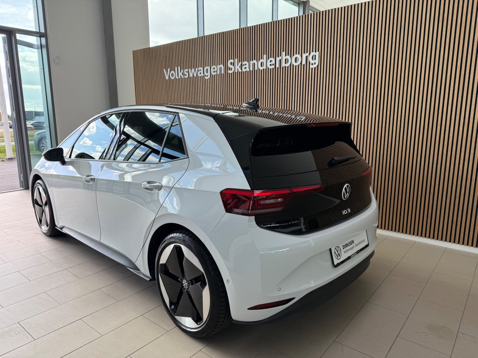 Hvid VW ID.3 fra 2025