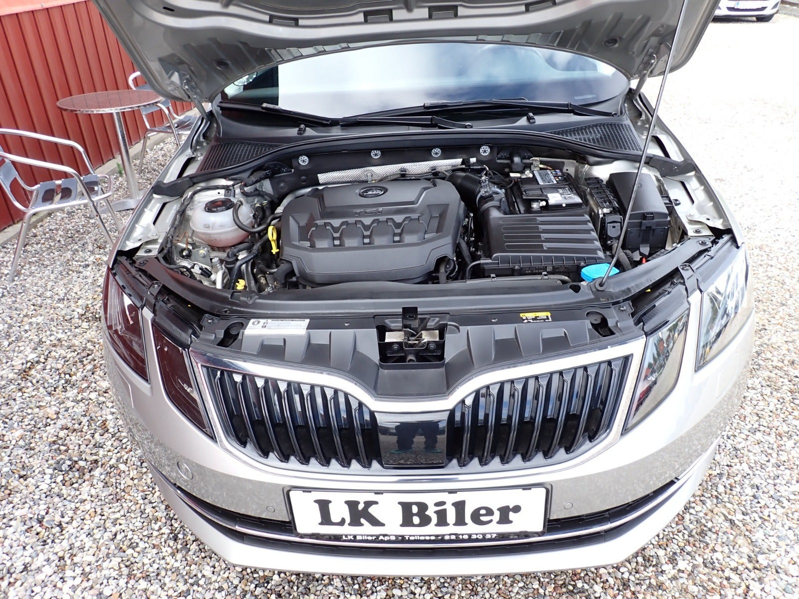 Grå Skoda Octavia fra 2019