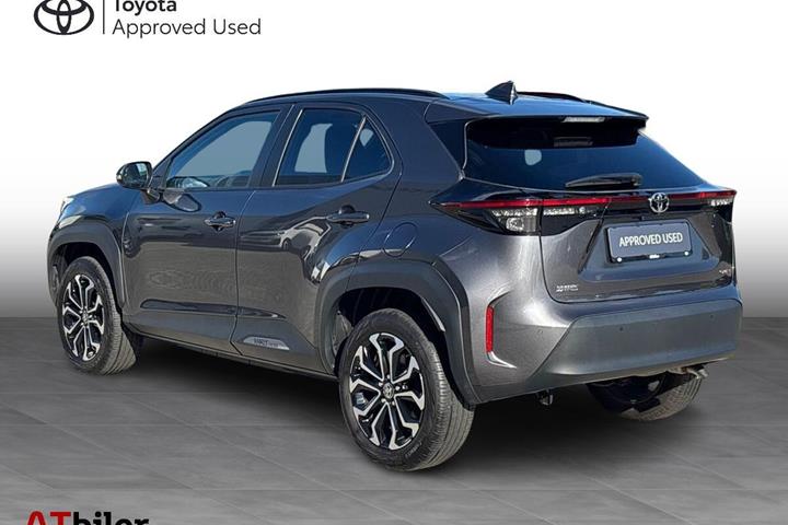 Sort Toyota Yaris Cross fra 2024